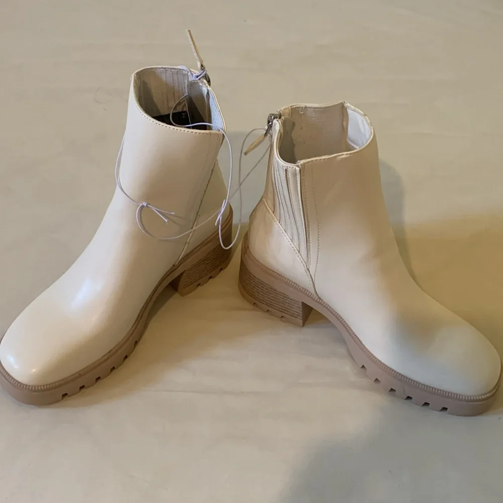 Women's White Ankle Boots